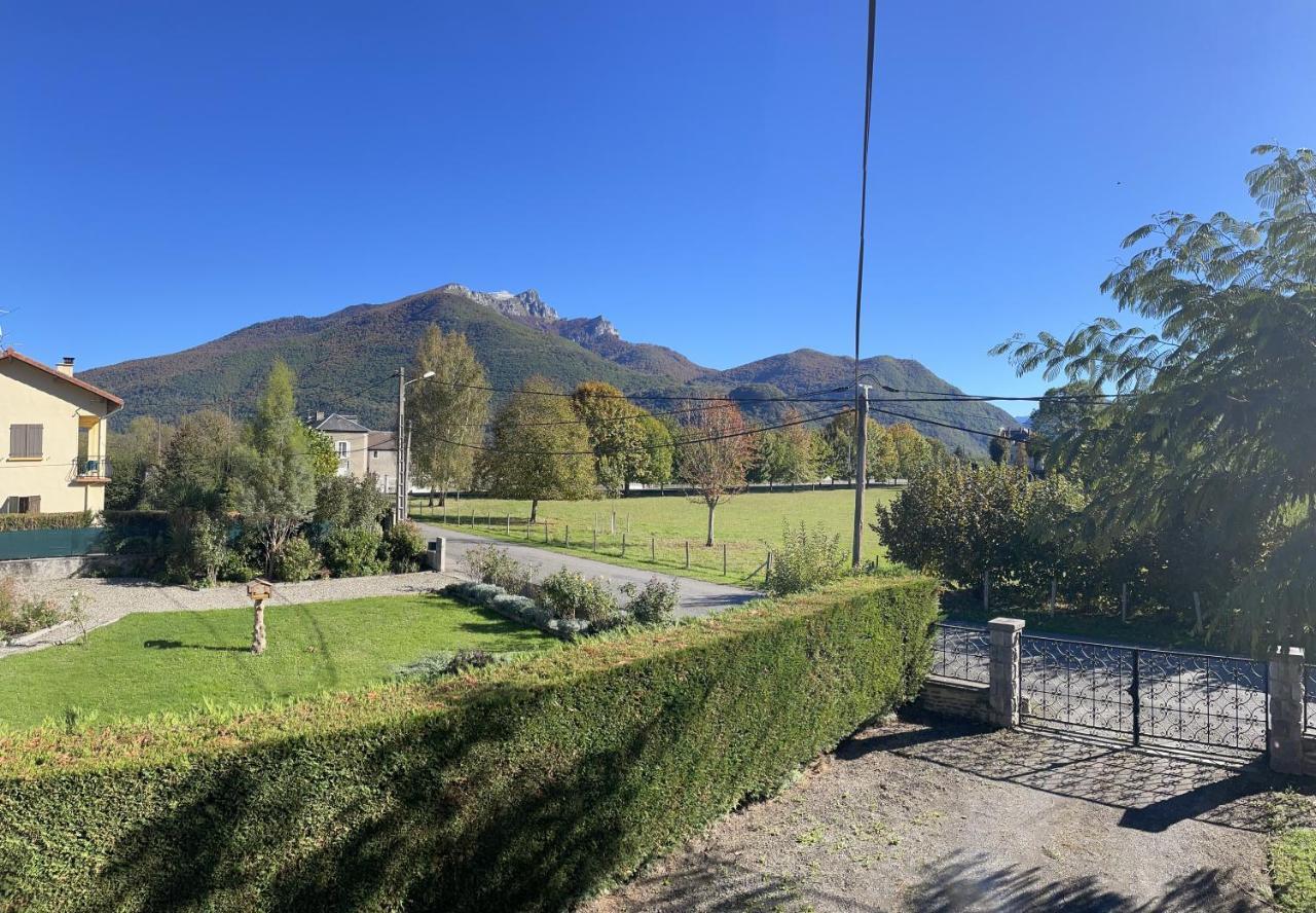 Vue Du Gar Lägenhet Saléchan Exteriör bild