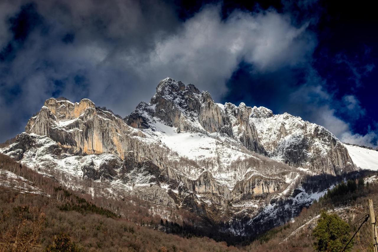 Vue Du Gar Lägenhet Saléchan Exteriör bild