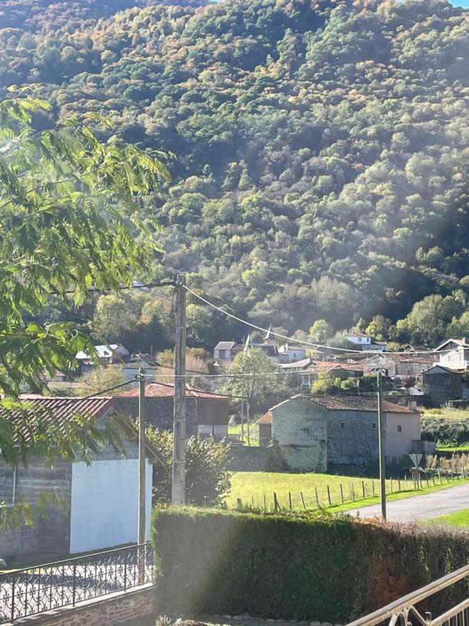 Vue Du Gar Lägenhet Saléchan Exteriör bild